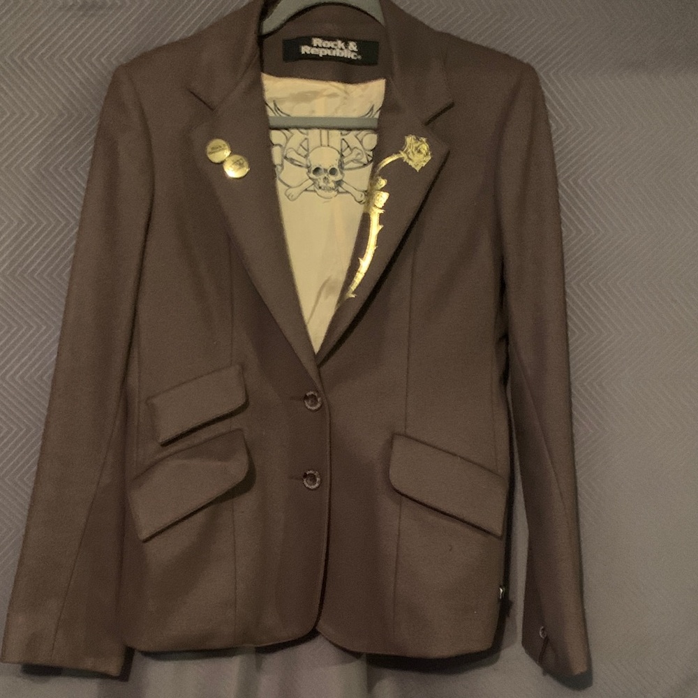 VINTAGE Y2K- Rock & Republic Taupe Blazer with Gold Accents
